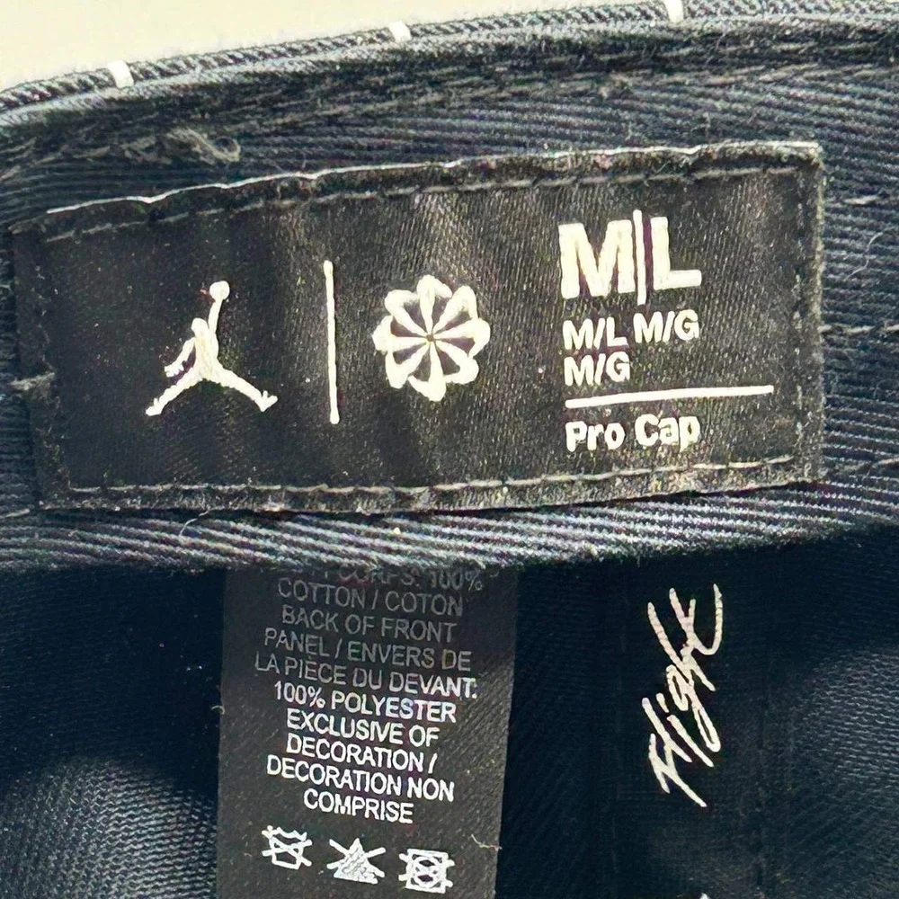 Air Jordan Pro Hat Men Medium-Large Black Pinstripe Jumpman Snap Back Cap M-L